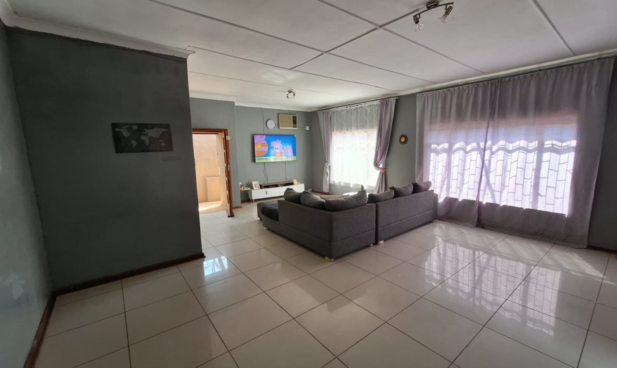 3 Bedroom Property for Sale in Petrusburg Free State